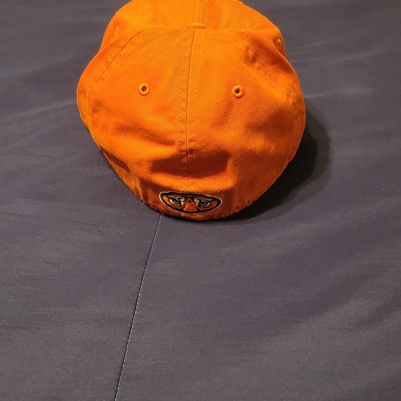 LARGE. AUBURN TIGERS HAT. - Picture 4 of 6